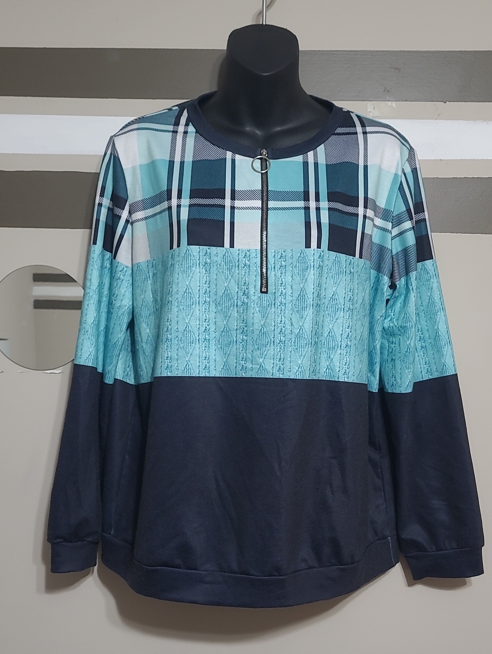 ⭐️ SHEIN Navy and Aqua Colorblock Zip-Up Overszd Top Sz Med